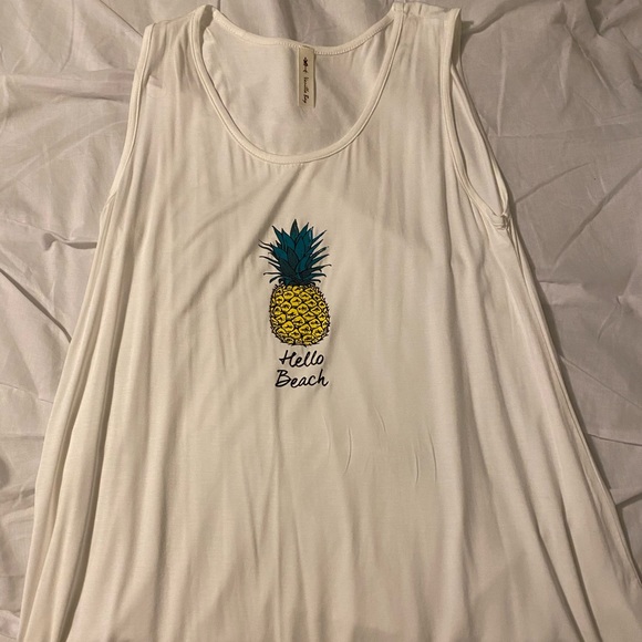 Hello beach pineapple tank - Picture 1 of 2